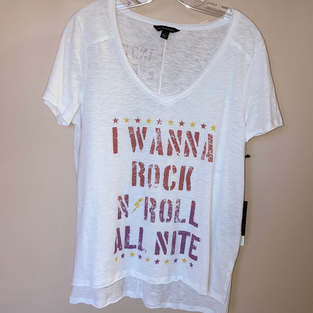 Rock & Republic White Short Sleeve Tee with Red, Purple & Yellow Graphic